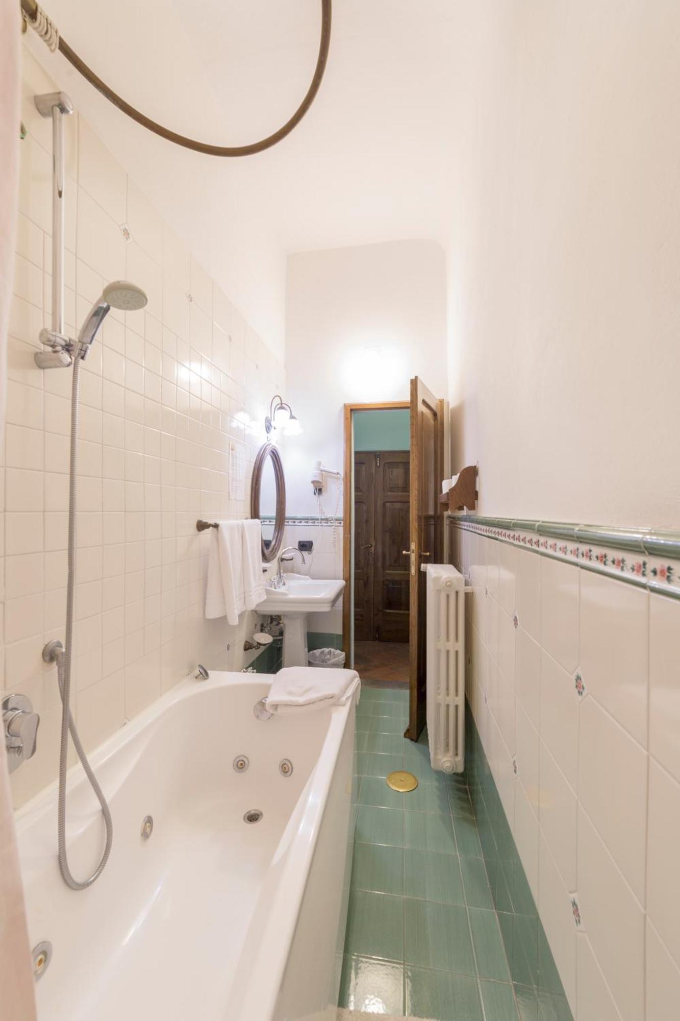 Large Double or Twin Room,1647742128:JPEG