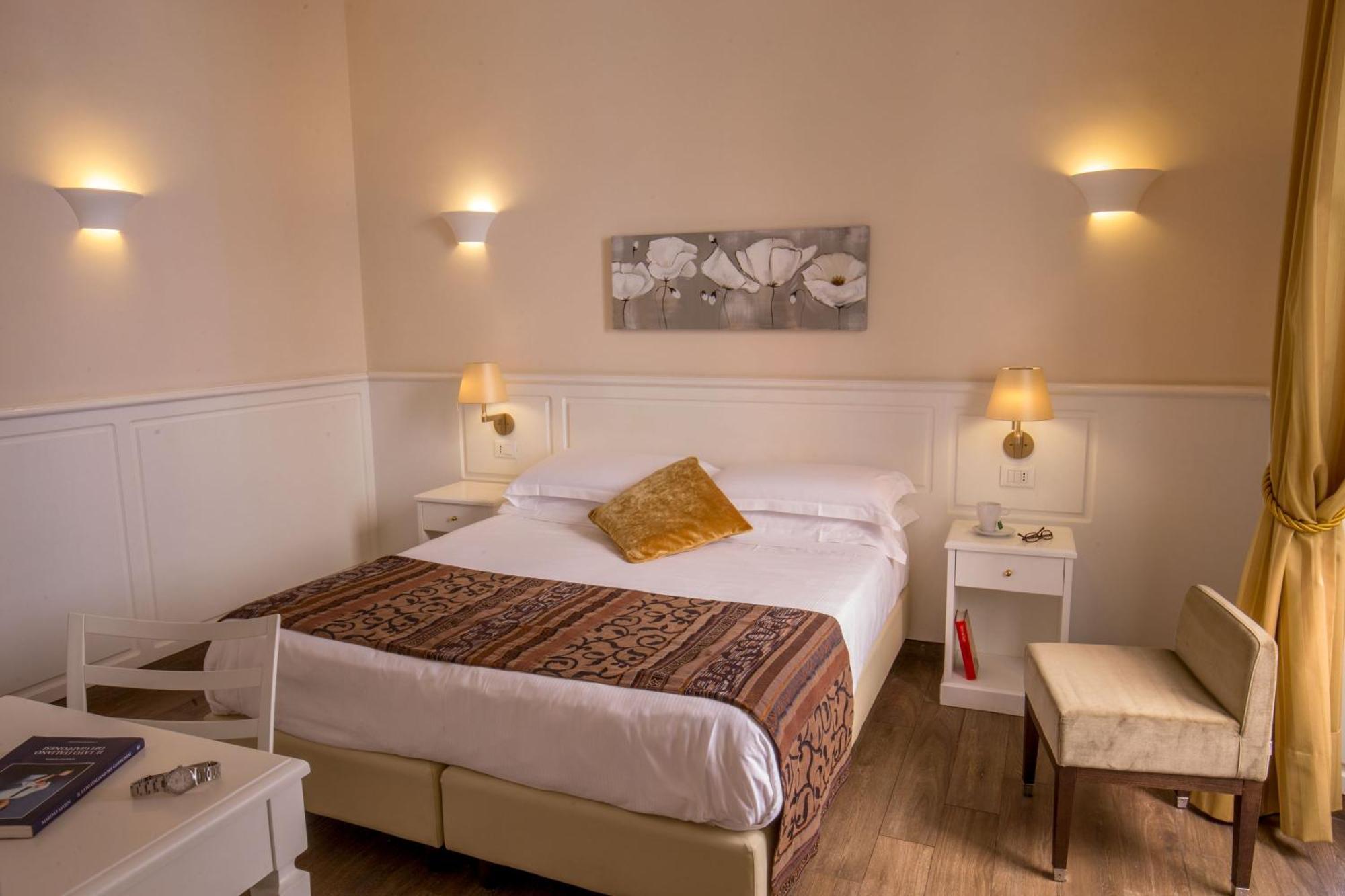 Two-Bedroom Apartment,1209448999:JPEG