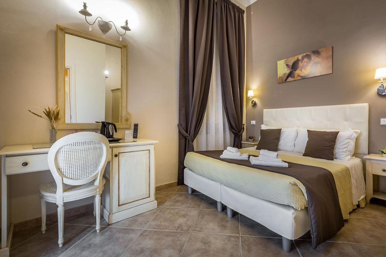 Standard Triple Room,1211368045:JPEG