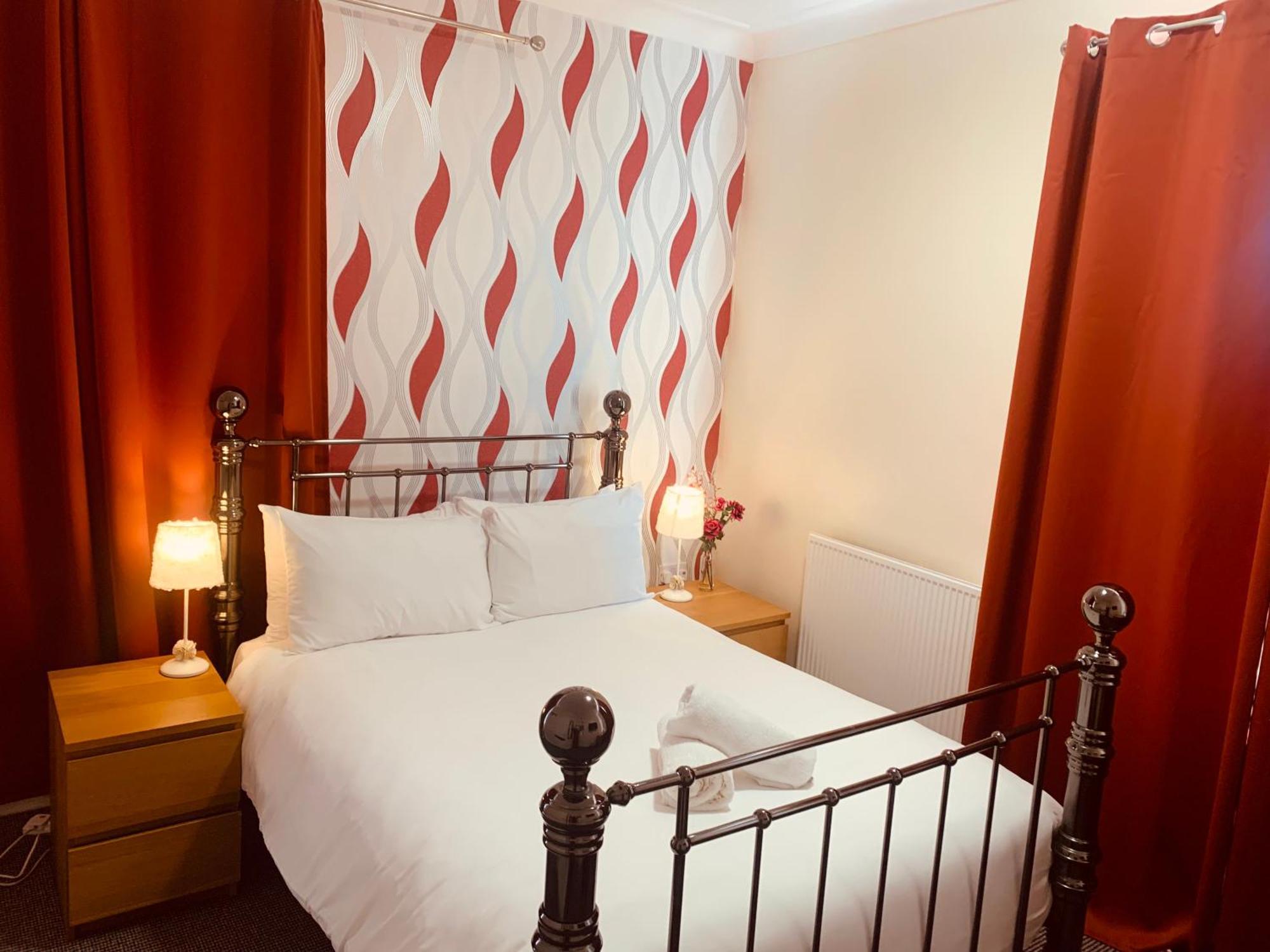 Double Room Ensuite,1215594640:JPEG