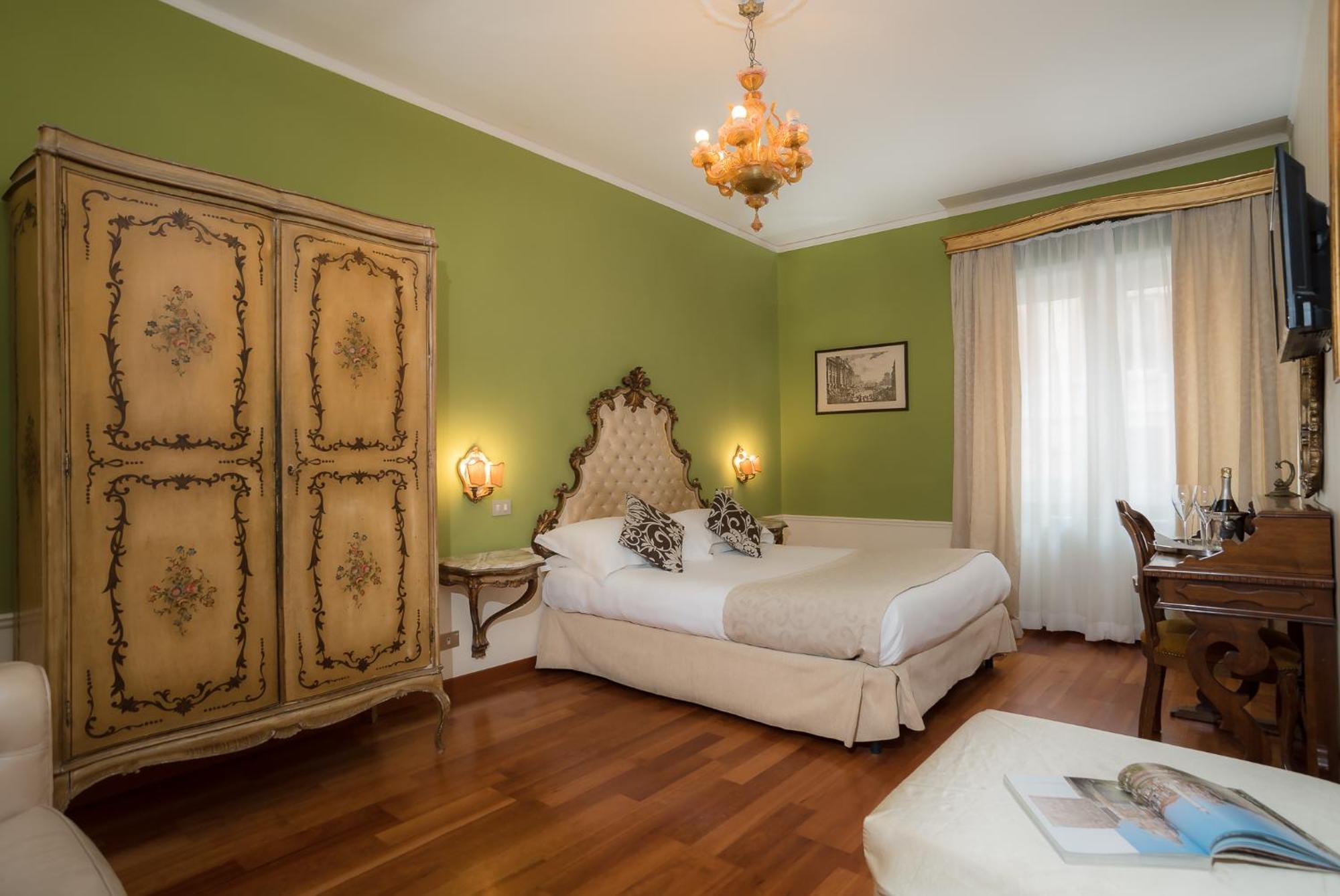 Superior Triple Room
