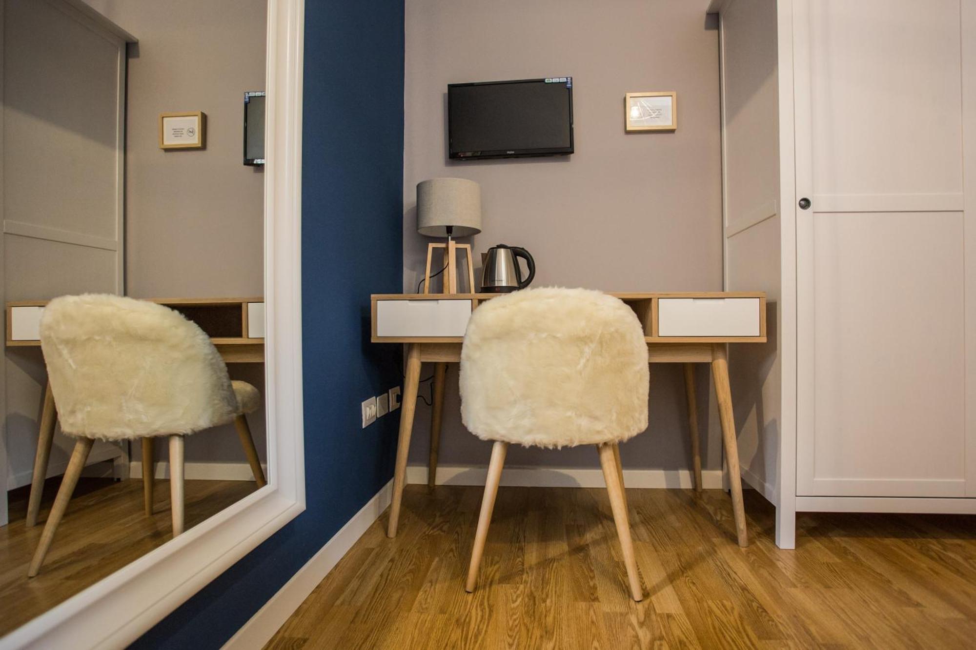 Double Room Private Bathroom