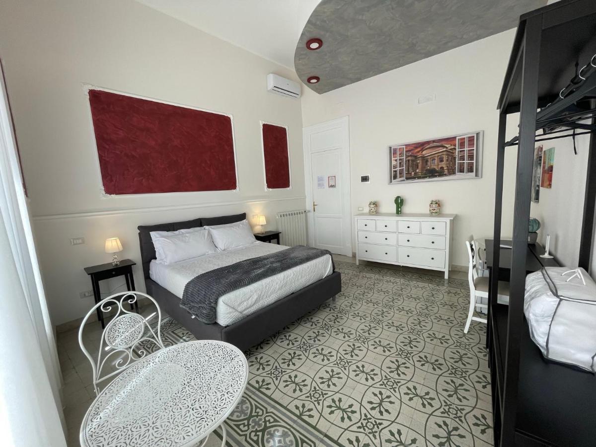 King Room,1229105935:JPEG