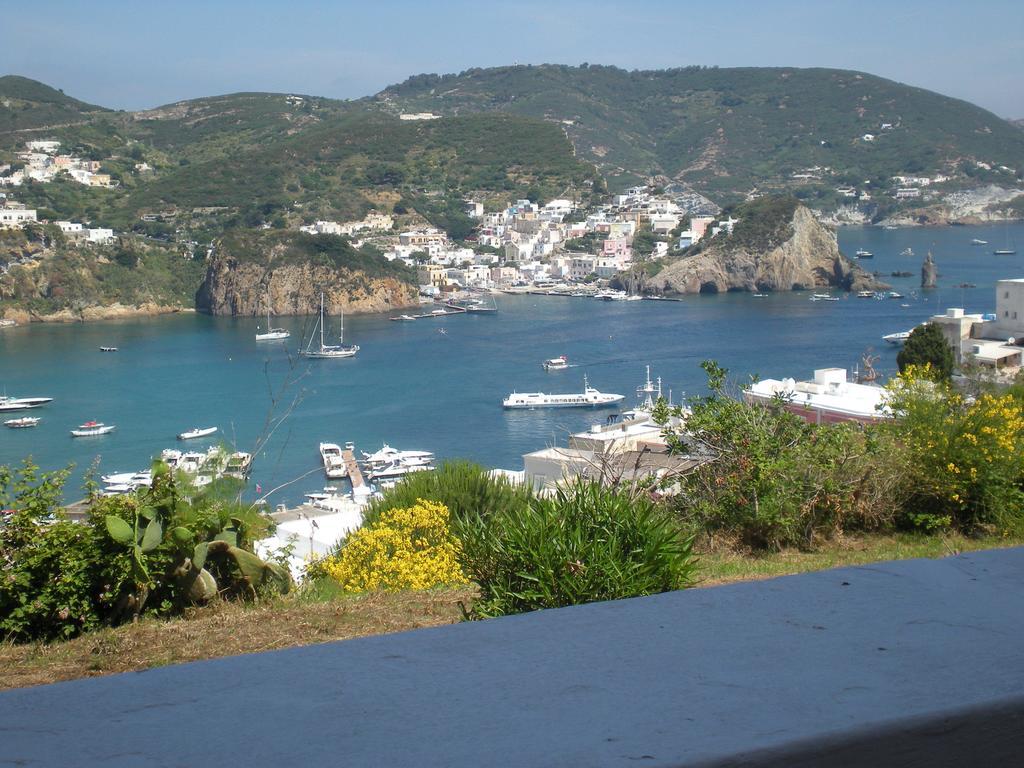 Standard Triple Room Sea View