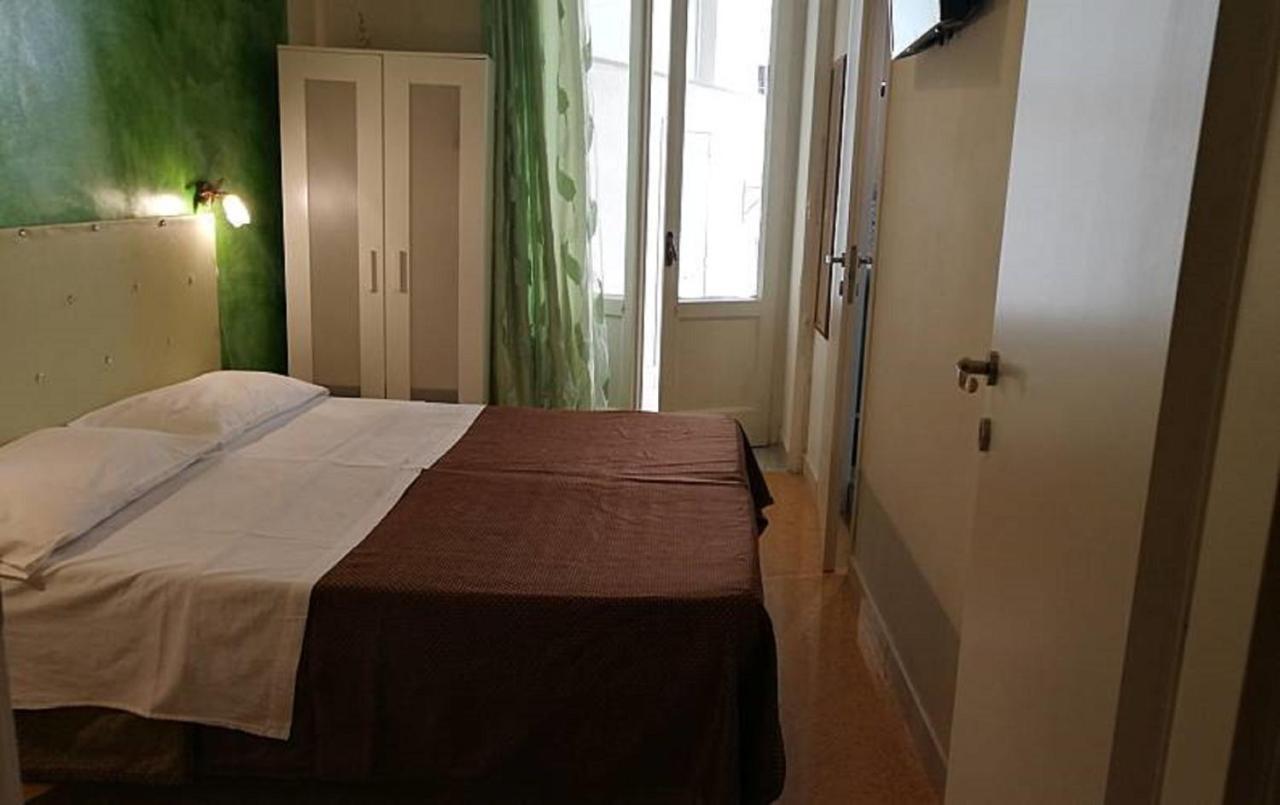 Standard Double Room,1247877265:JPEG