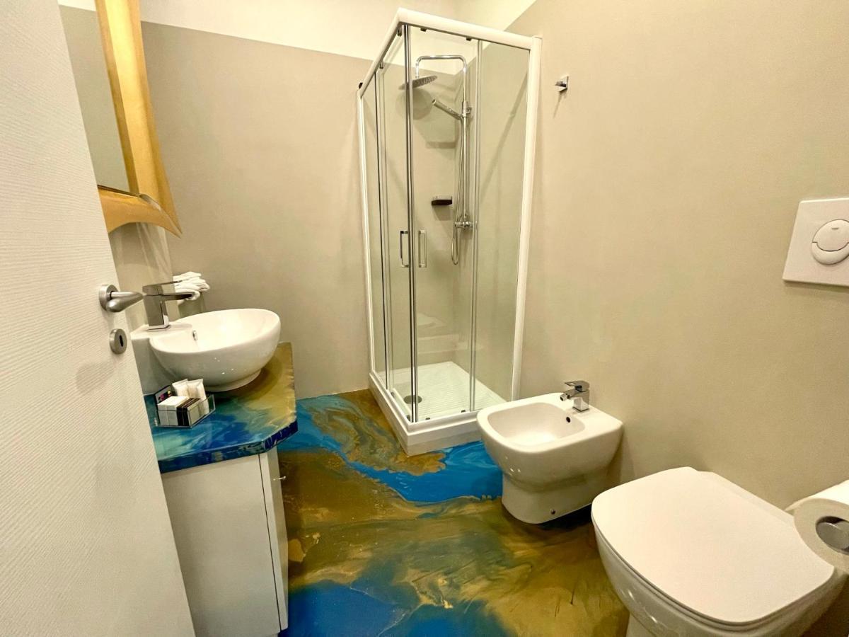Double Room Private Bathroom