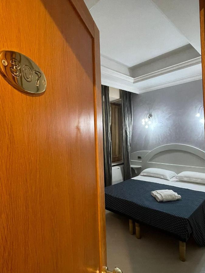Budget Double or Twin Room,1249872142:JPEG