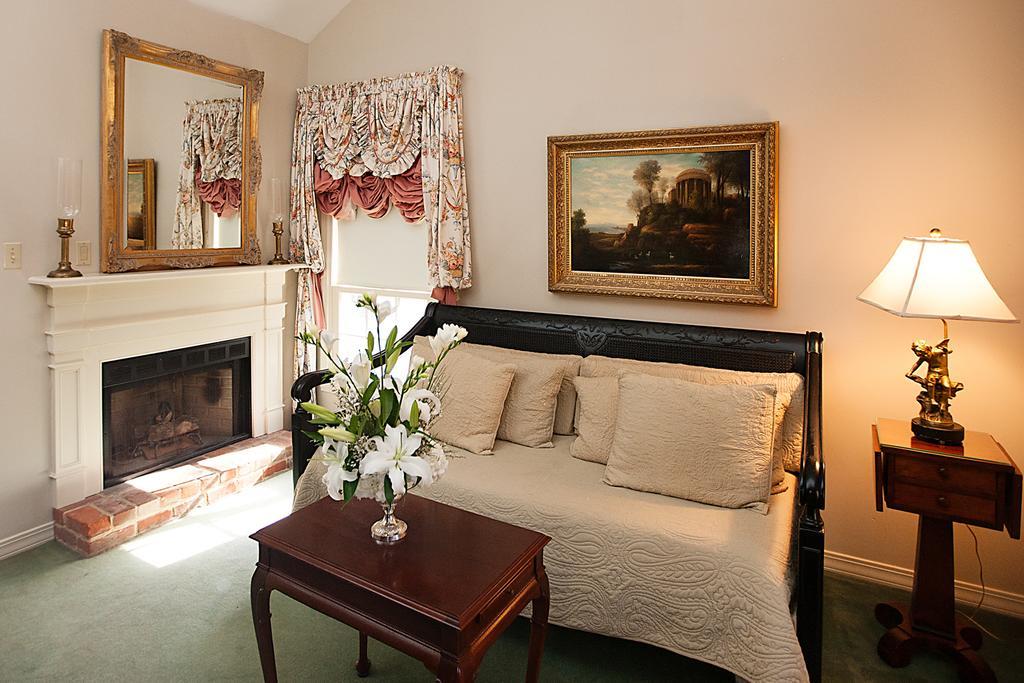 Queen Suite