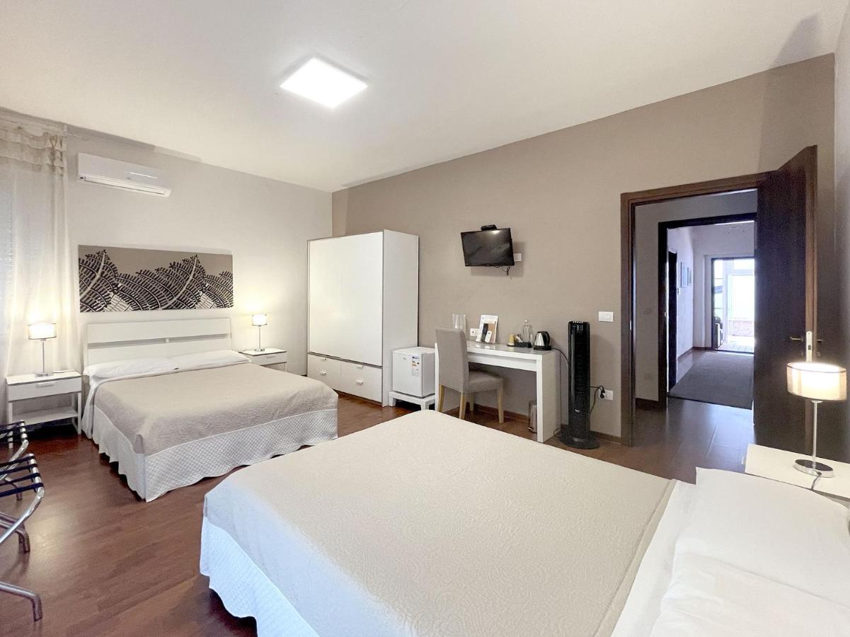 Quadruple Room Private Bathroom