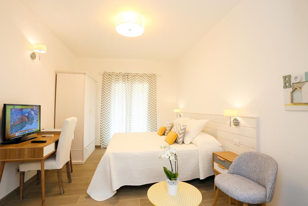 Deluxe Double or Twin Room Garden View