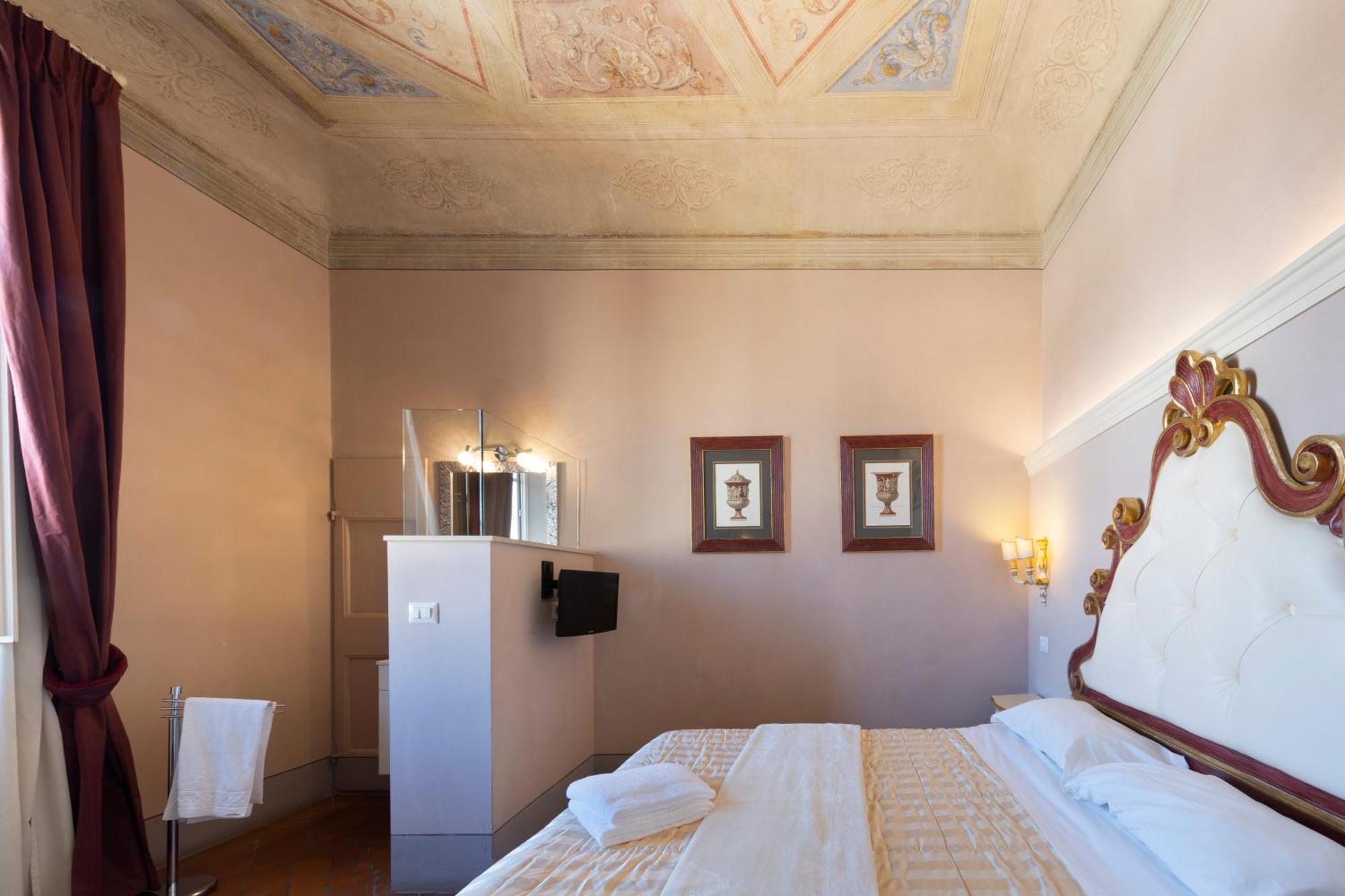 Standard Double or Twin Room,1279545697:JPEG