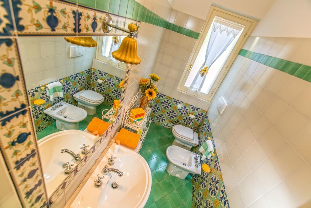Double or Twin Room Bathroom