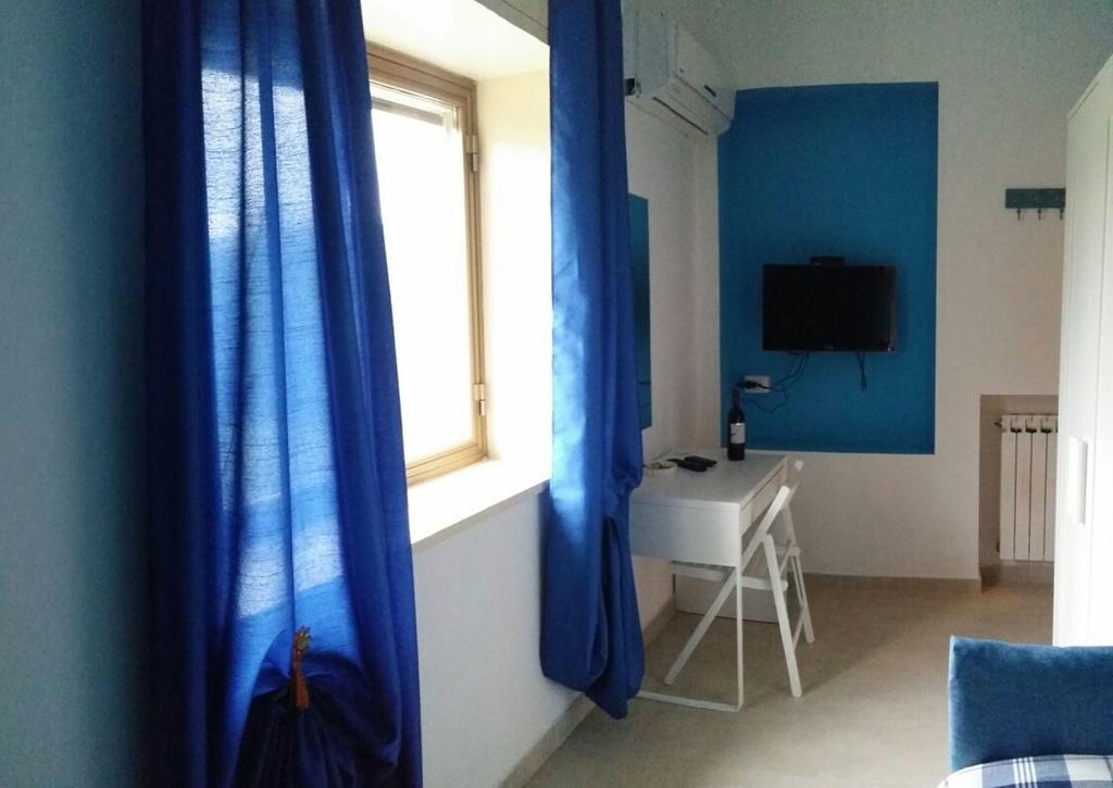 Single Room Private Bathroom