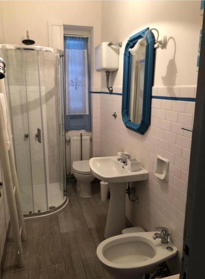 Double Room Private External Bathroom