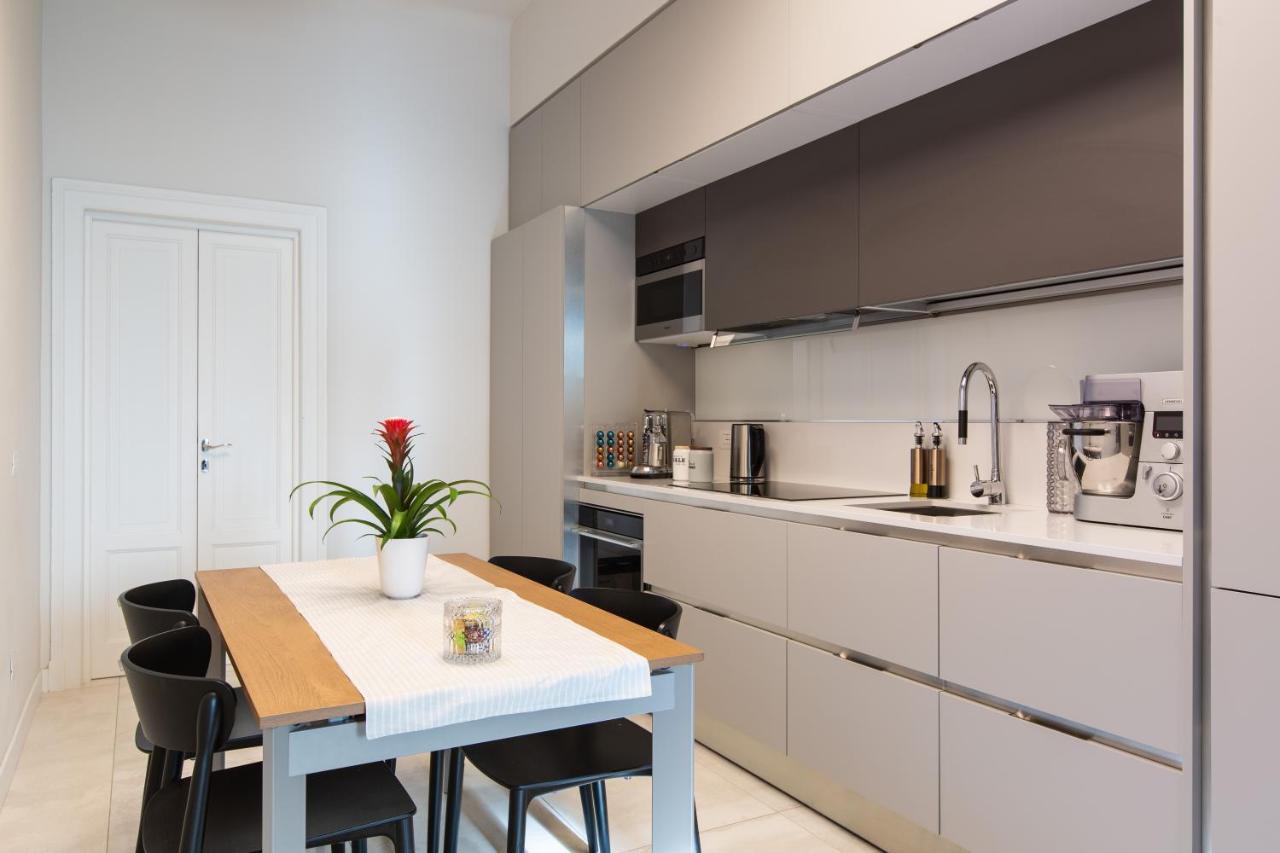 King Suite,1290493234:JPEG