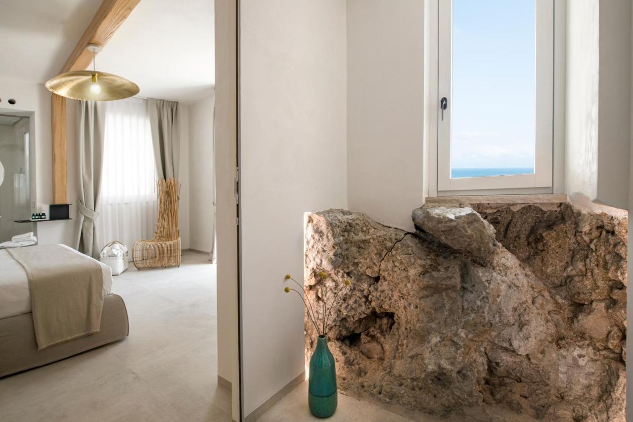 Deluxe Double Room with Sea View