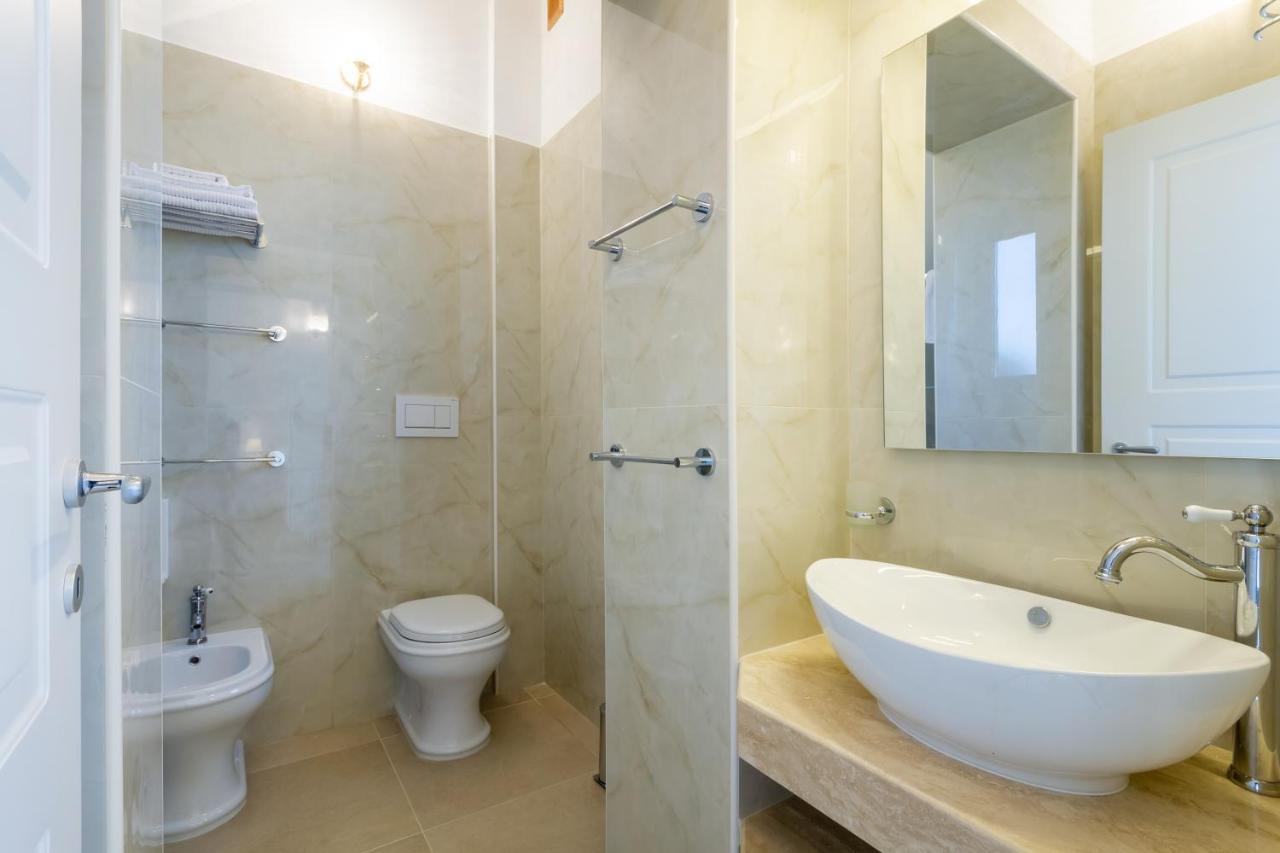 Deluxe Double or Twin Room Garden View