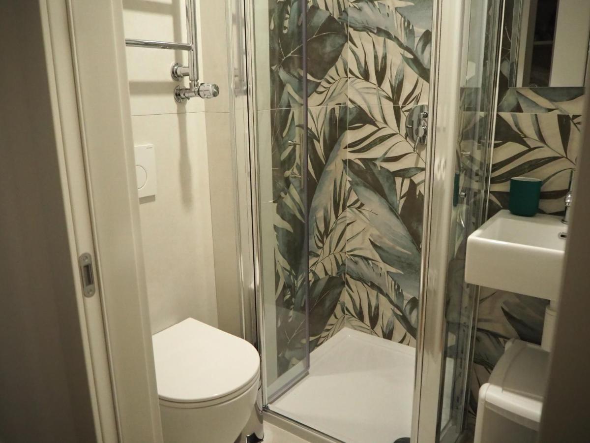 Double Room with Private Bathroom,1631641889:JPEG