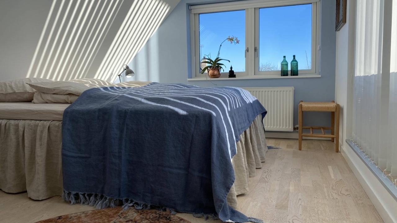 Dobbeltværelse med fælles badeværelse