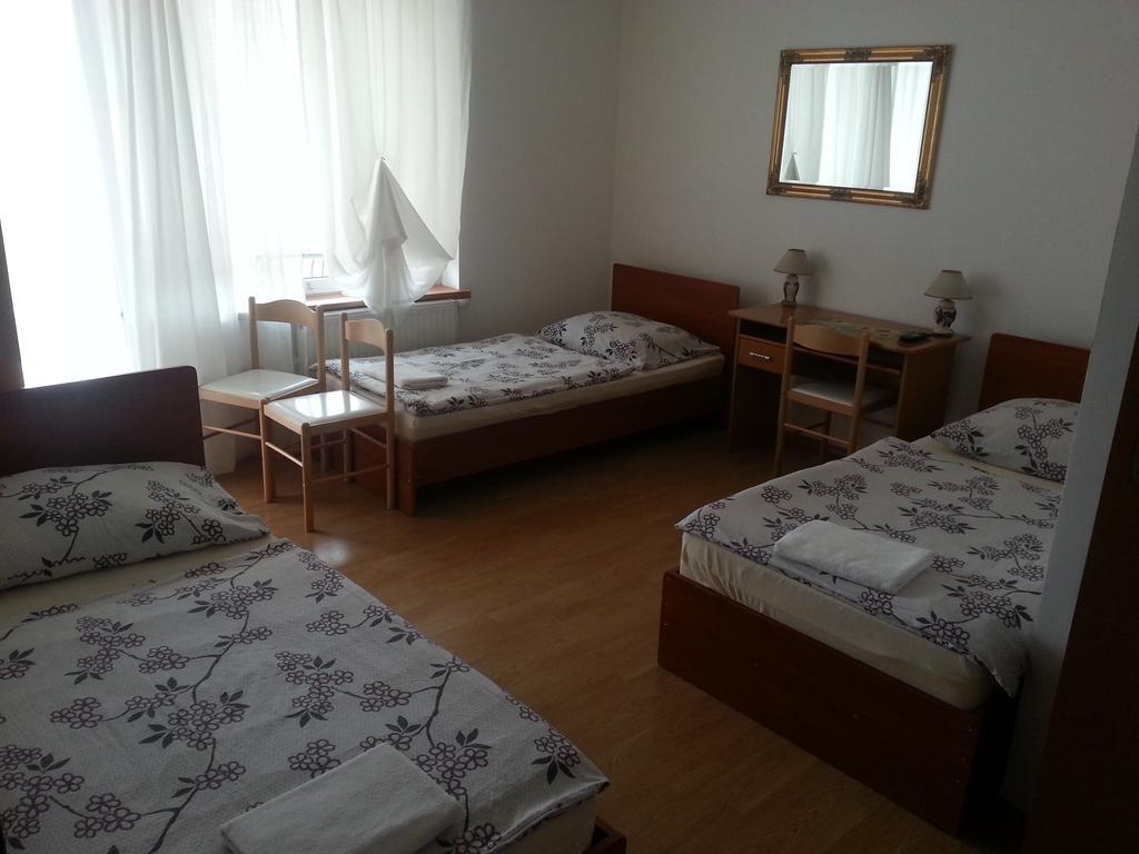 Pokój trzyosobowy z balkonem
