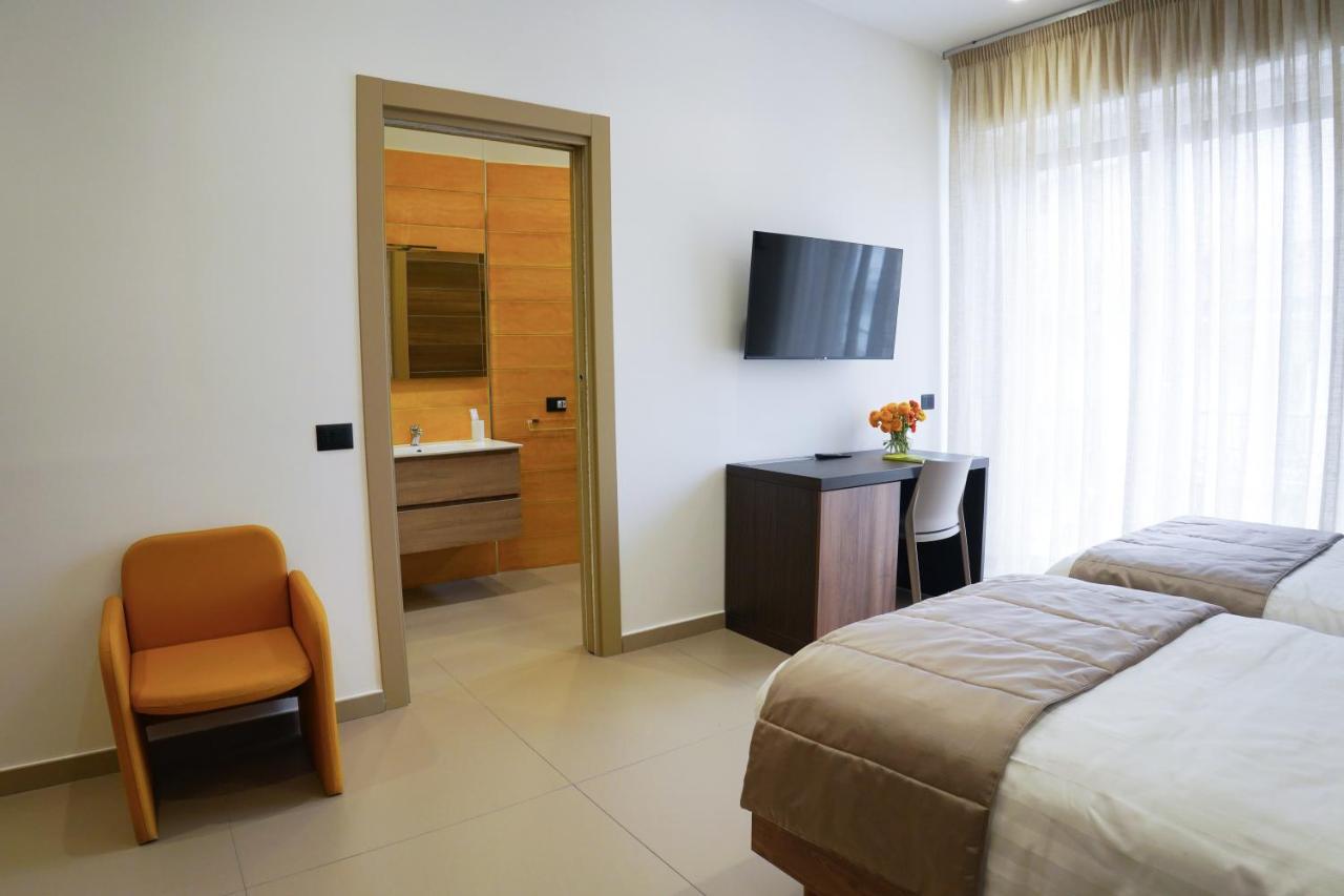 Large Twin Room