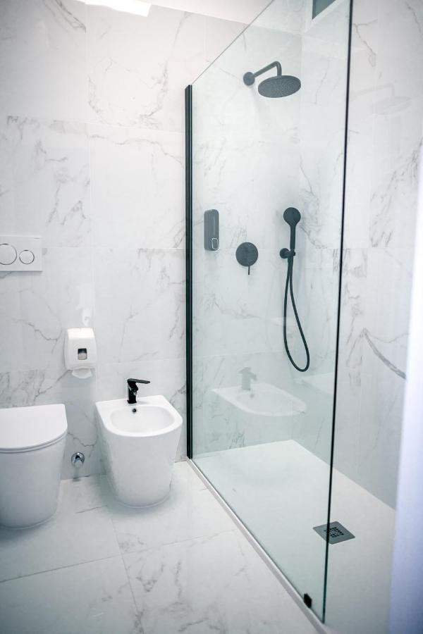 Double Room with Private Bathroom,1307632918:JPEG