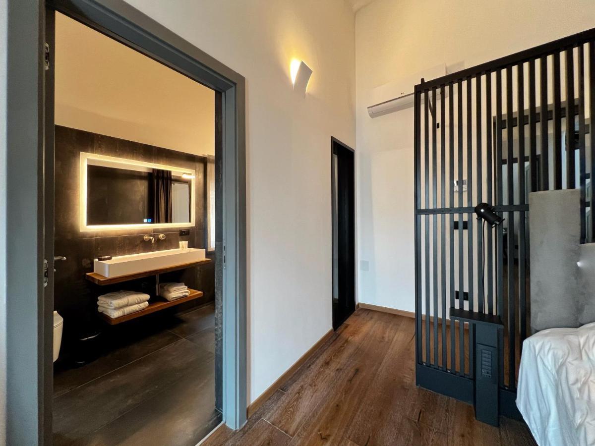 Superior King Room,1324963915:JPEG