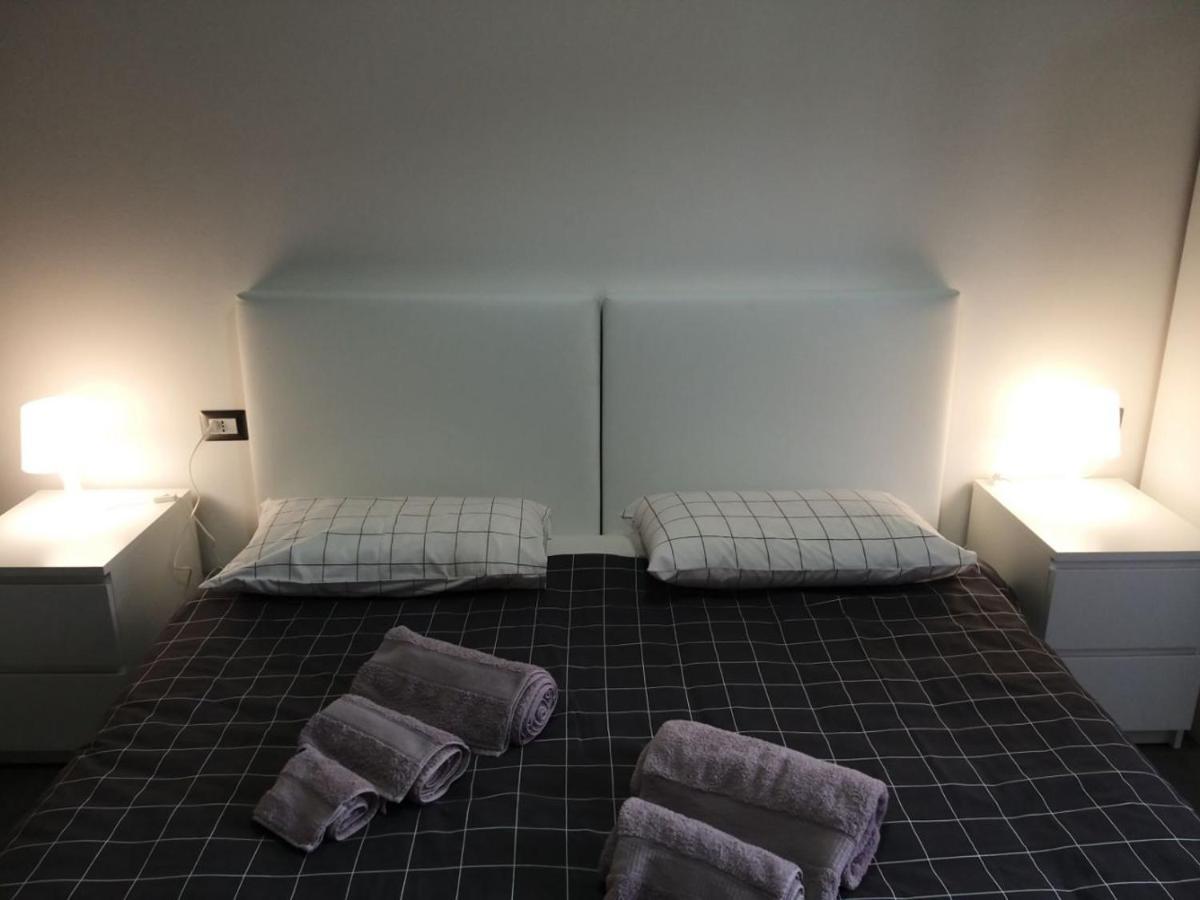 Double or Twin Room Private Bathroom