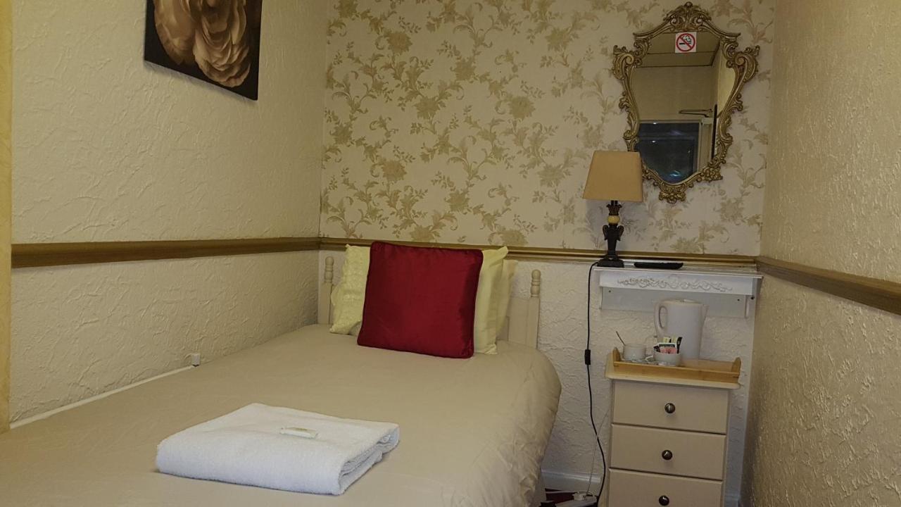 Single Room,1349255858:JPEG