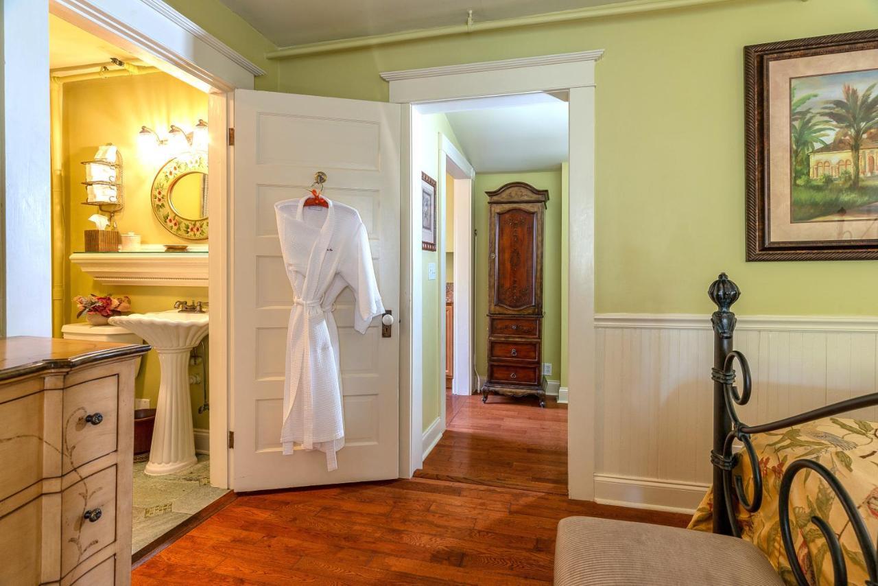 Superior King Suite