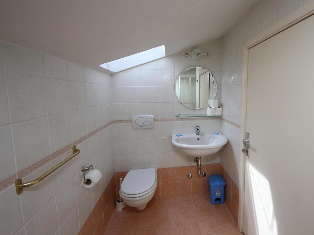 Family Room Private Bathroom