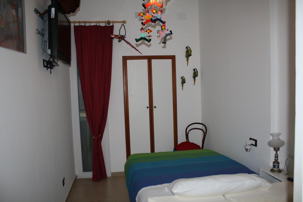 Single Room,152077582:JPEG