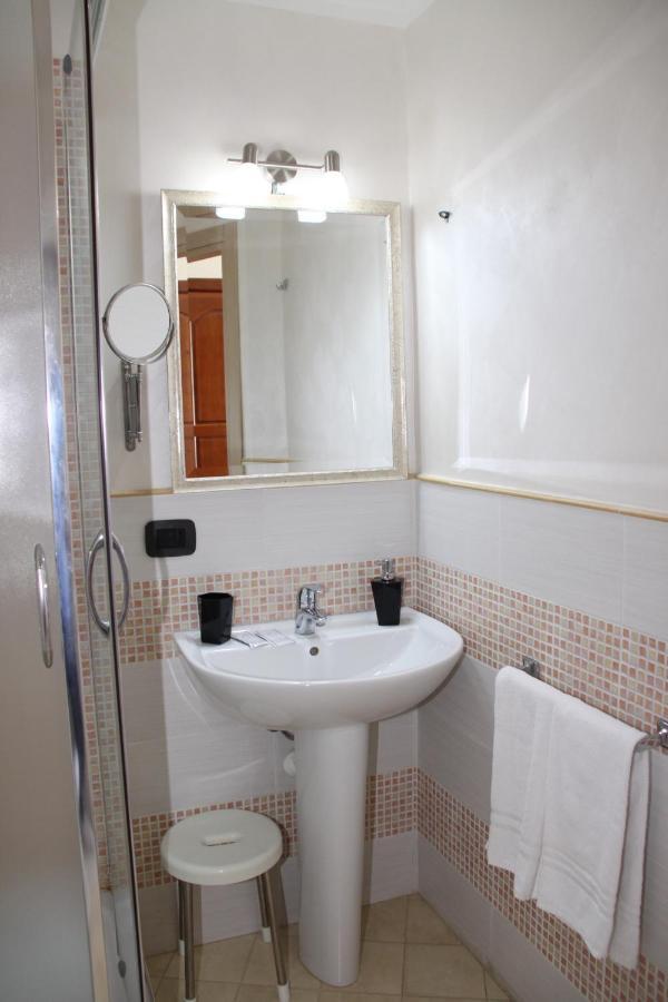 Double Room with Sea View,1364995871:JPEG