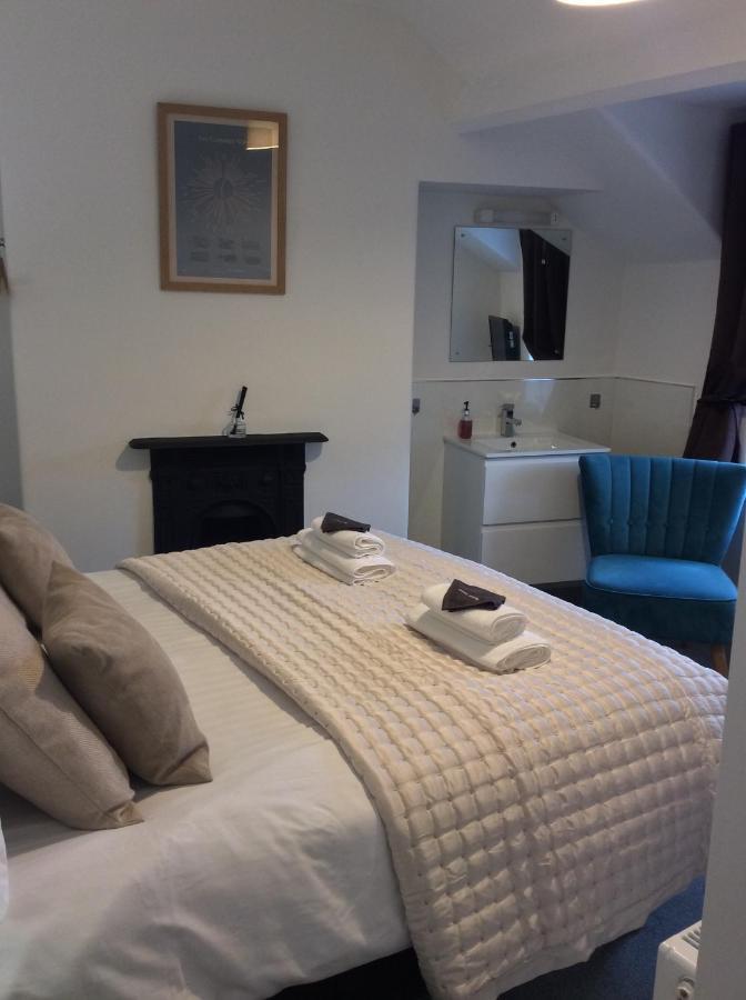 Double Room with Shower