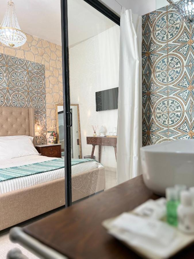 Double Room Private Bathroom