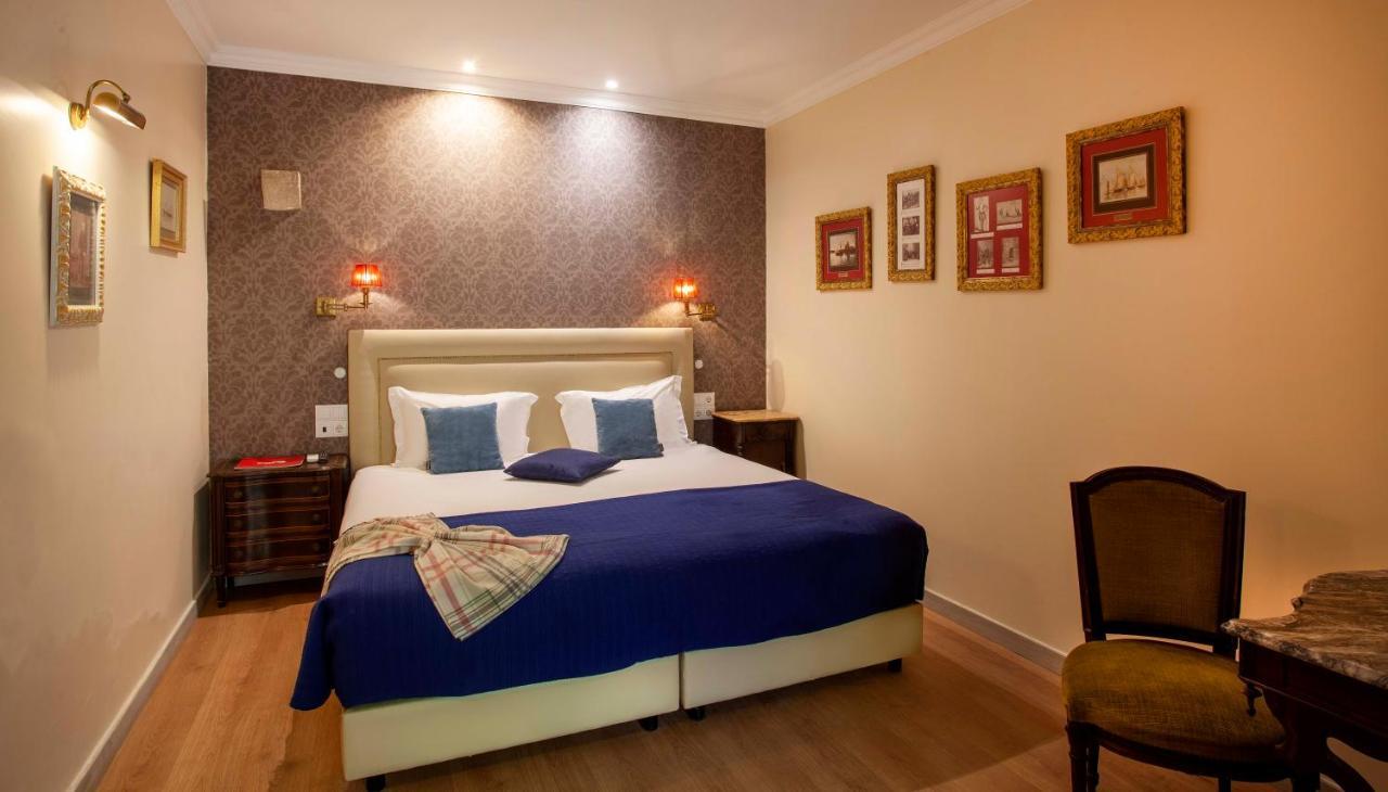 Suite,1366753520:JPEG