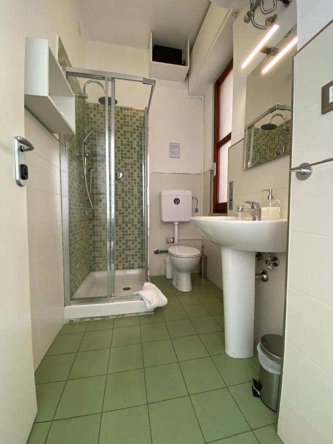 Double Room with Private Bathroom,1377761273:JPEG
