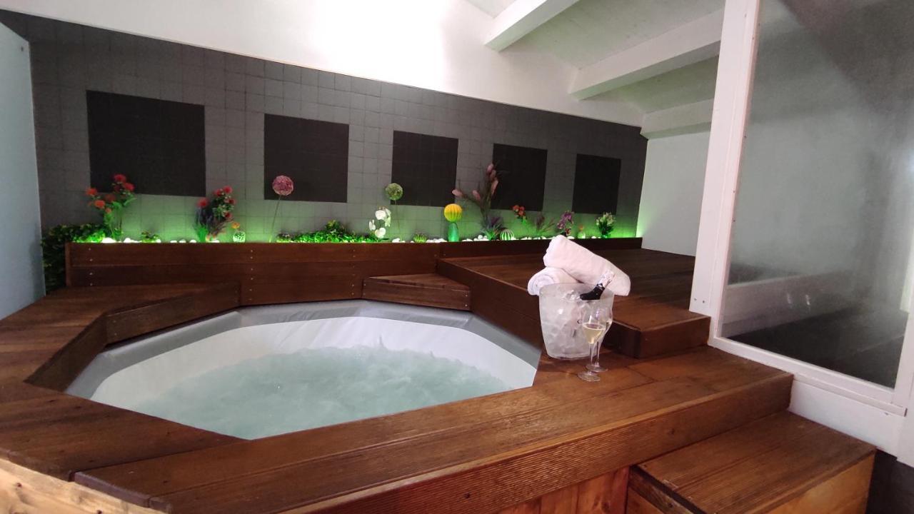 Suite Spa Bath