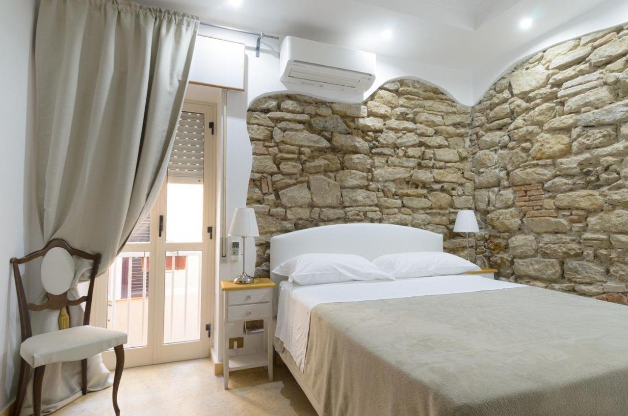 Double Room,1393969304:JPEG