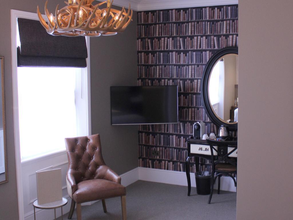 Large Double or Twin Room