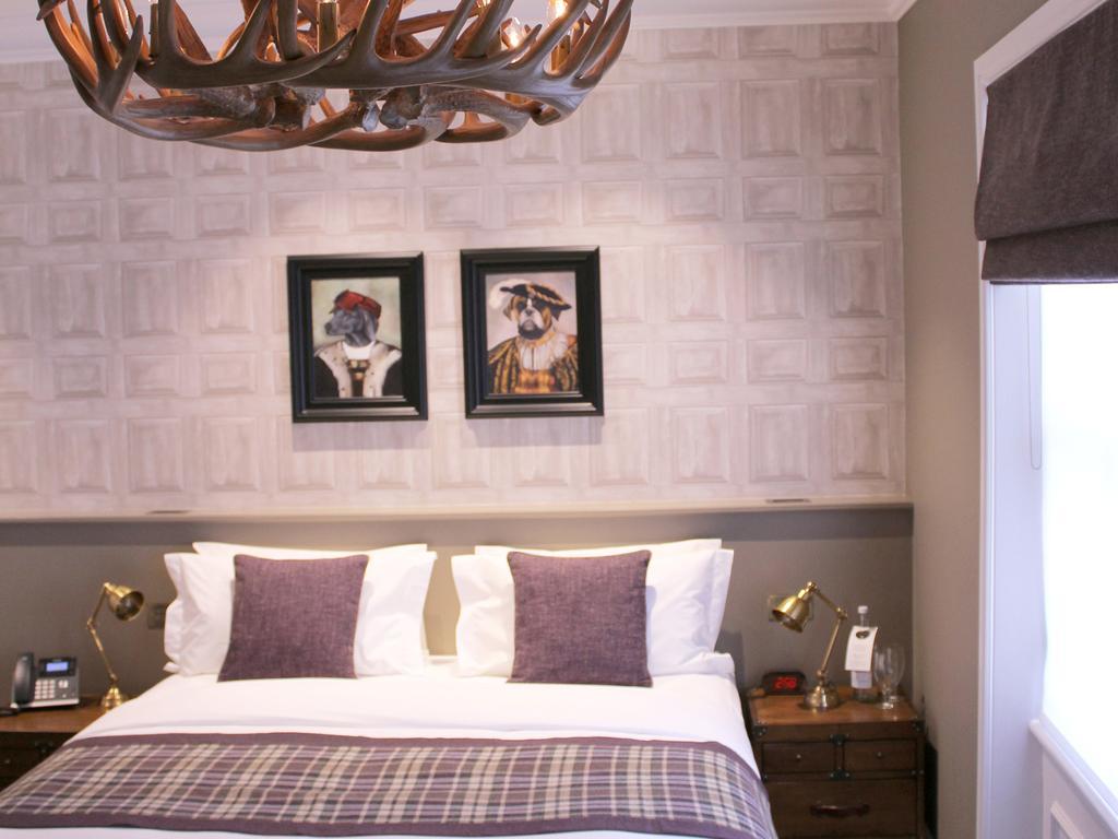 Large Double or Twin Room