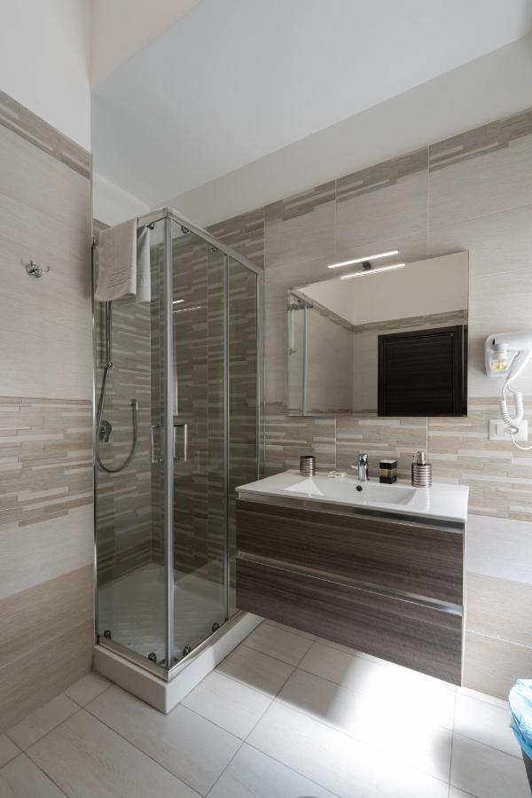 Double Room with Private Bathroom,1400590610:JPEG