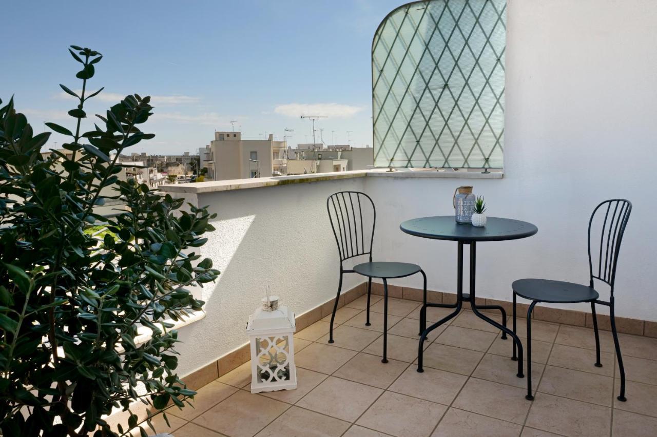 Double or Twin Room Sea View