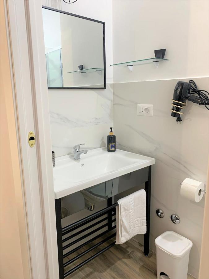 Deluxe Room,1408631597:JPEG