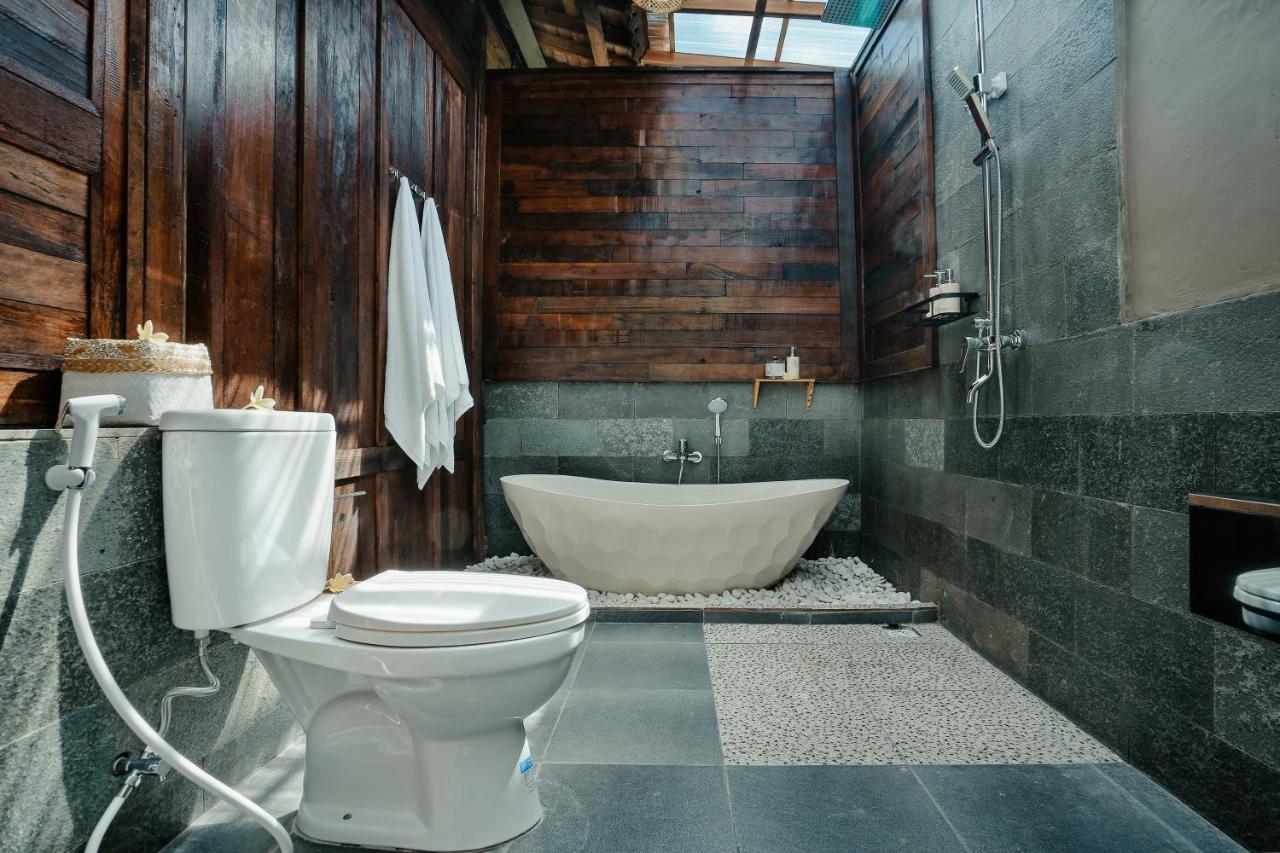 King Suite with Pool View,1411174007:JPEG