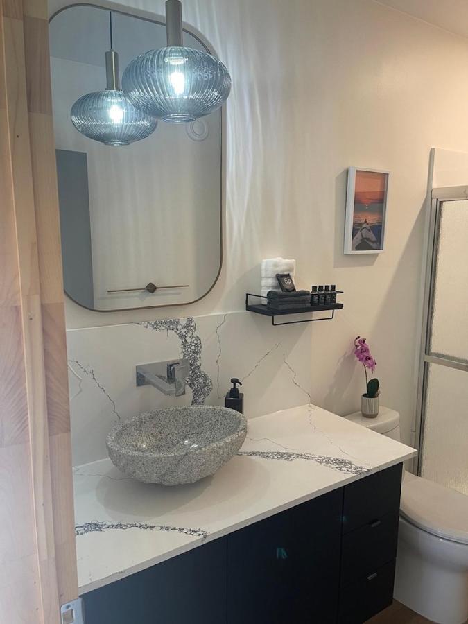 Deluxe King Suite,1416722541:JPEG