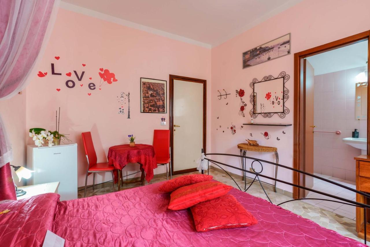 Double Room Private Bathroom