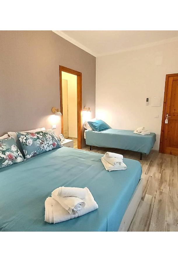Triple Room Private Bathroom