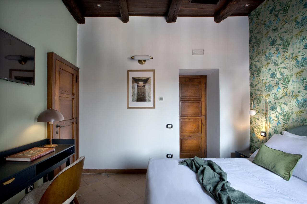 Small Double Room,1461261196:JPEG