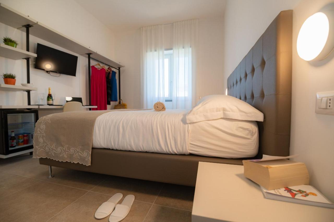 Double or Twin Room Bathroom